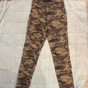 Harper Women's Skinny Jeans - Camouflage